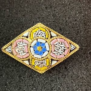 Vintage Italy micro mosaic pin